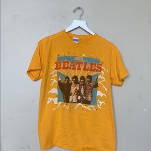 yellow/ orange Beatles graphic tee!